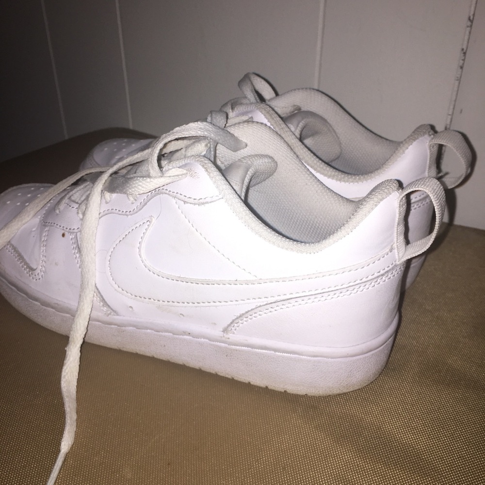 nike court borough lows